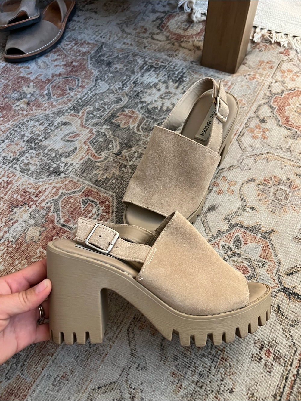 Steve Madden Chunky Suede Slingback Sandal in Beige